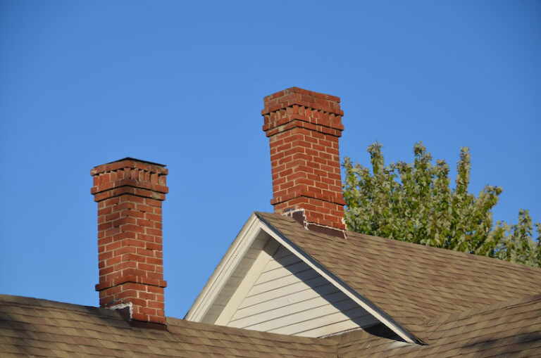 Why Is My Roof Creaking? (How to Fix) Expert Home Report