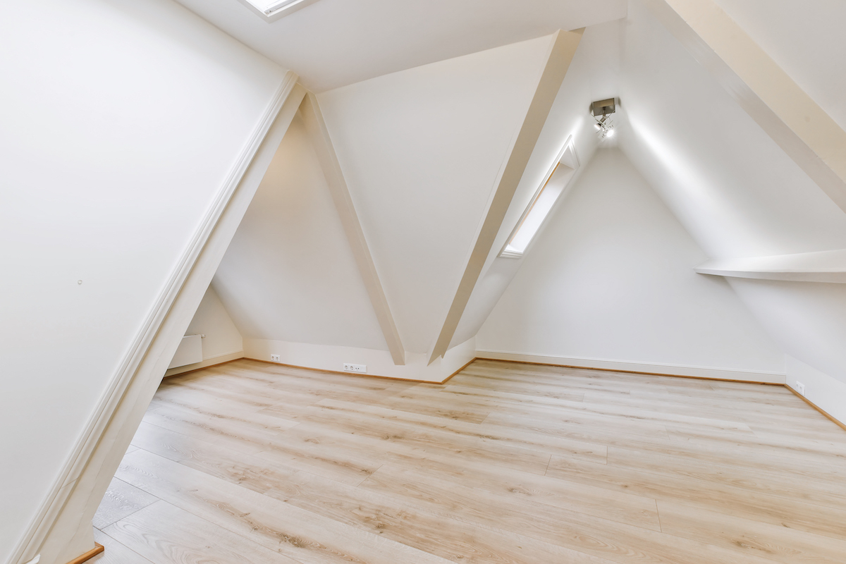 7 Ways To Effectively Use The Storage In Attic - Expert Home Report