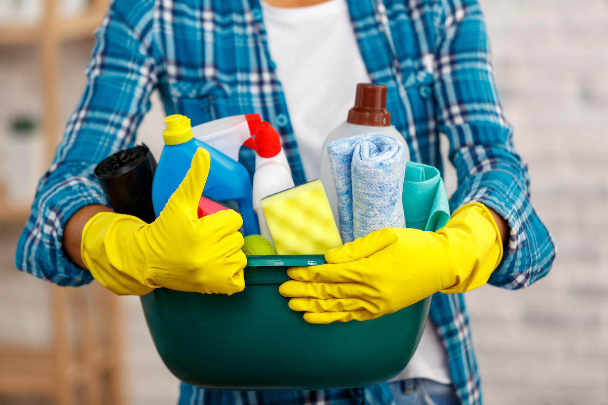 Should I Clean My Home or Pay a Professional Cleaning Service To Do It