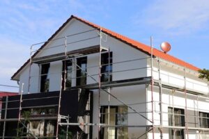 house with Scaffold Tower DIY Home Improvement Projects