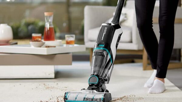 wet dry vacuum for hardwood floors