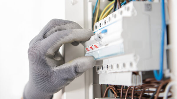9 Essential Tips for Safe Electrical Repairs For Your Home