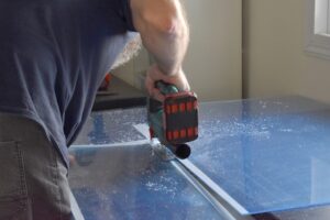 How to Use and Work with Acrylic Sheets Safely: Home DIY Projects Guide